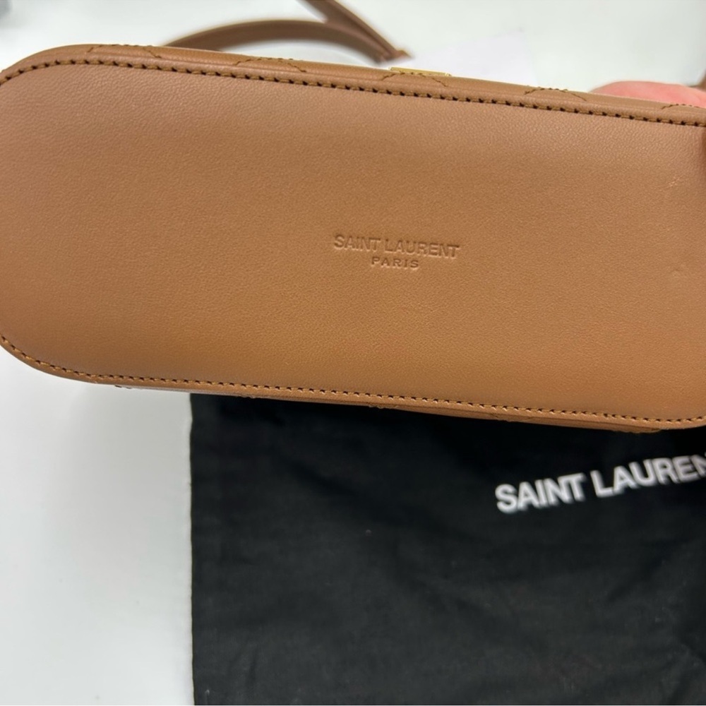 SOLD!!!!!!Women Saint Laurent YSL Gabby, lambskin vanity bag with shoulder strap - Picture 7 of 13